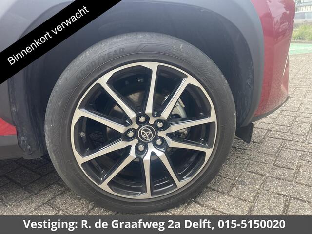 Toyota YARIS Cross 1.5 Hybrid GR Sport | Stoelverwarming | Navigatie | Parkeersensoren | Dealer onderhouden