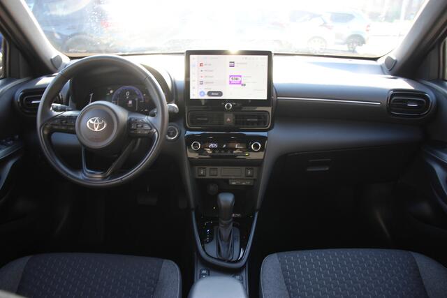 Toyota YARIS Cross 1.5 Hybrid 130 Dynamic Automaat | Stoelverwarming | Parkeersensoren | Adapt. cruise | Keyless |