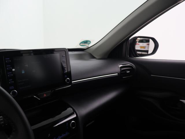 Toyota YARIS Cross 1.5 Hybrid Active erdie > fotostudio
