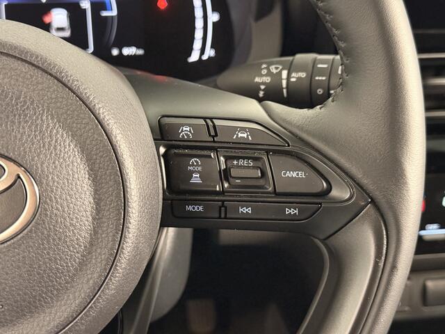 Toyota YARIS Cross 1.5 Hybrid 115 Dynamic | Stoel / Stuur en voorruitverwarming | Parkeersensoren |