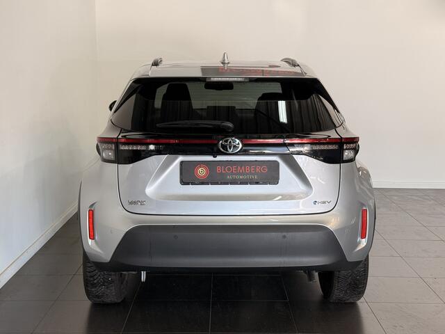 Toyota YARIS Cross 1.5 Hybrid 115 Dynamic | Stoel / Stuur en voorruitverwarming | Parkeersensoren |