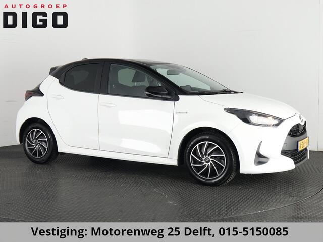 Toyota YARIS 1.5 HYBRIDE BLACK & WHITE GARANTIE TOT 3-2031! . APPLE CARPLAY & ANDRIOD AUTO . ACHTERUITRIJ CAMERA . ADAPTIEVE CRUISE CONTROL .