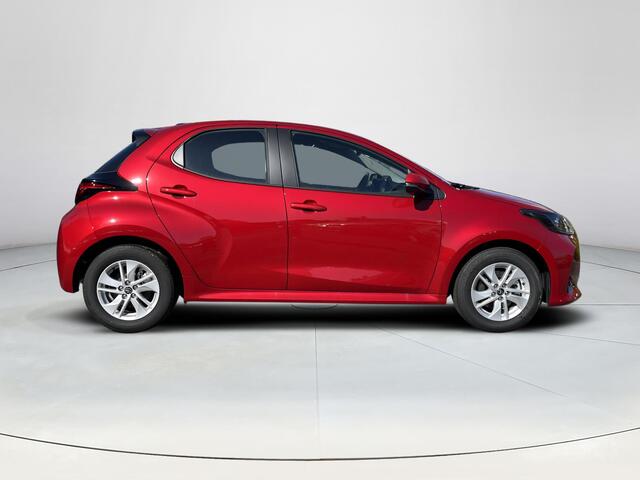 Toyota YARIS 1.5 Hybrid 115 Active | Emotional red premium lak | Nieuw uit voorraad leverbaar |