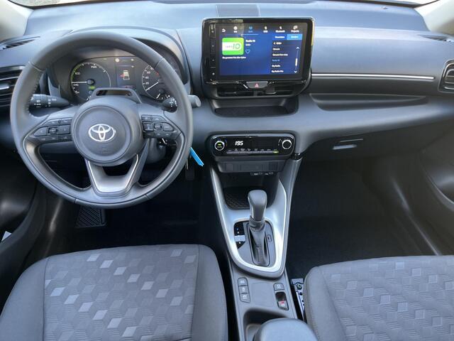 Toyota YARIS 1.5 Hybrid 115 Active | Emotional red premium lak | Nieuw uit voorraad leverbaar |