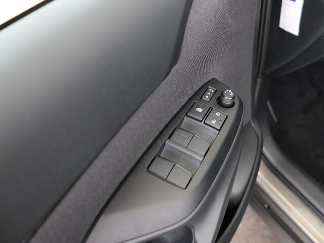 Toyota YARIS Cross 1.5 Hybrid Explore | NL Auto | Dealeronderhouden | Stoelverwarming |