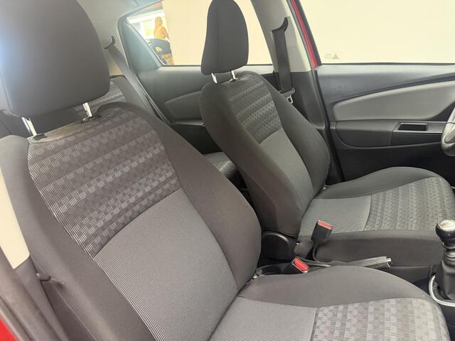 Toyota YARIS 1.3 VVT-i Business Plus | 4 Cilinder | Airco | Cruise | Cam achter | NL auto