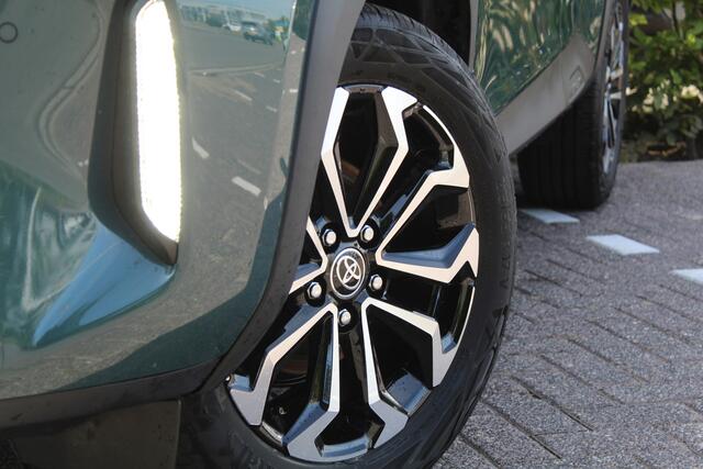 Toyota YARIS Cross 1.5 Hybrid 115 Dynamic Comfort Pack | Rijklaar | Blind Spot | Sensoren v+a | Apple/Android | Stoel-/Stuurverw. | Adap.cruise | Navi | LED | Keyless