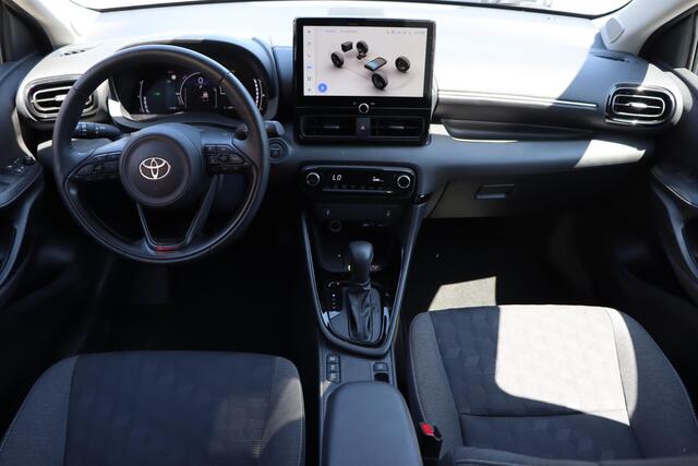 Toyota YARIS 1.5 Hybrid 115 Dynamic Comfort pakket| Blind Spot | Keyless entry | Stoel & Stuur vervarming |