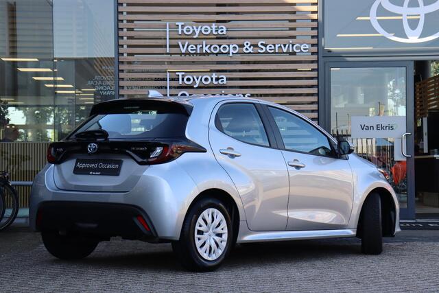 Toyota YARIS 1.5 Hybrid 115 Active, Startknop, Navigatie