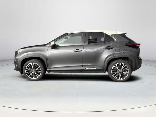 Toyota YARIS Cross 1.5 Hybrid Executive Trekhaak | Panoramadak | Stoel & Stuur verwarming |