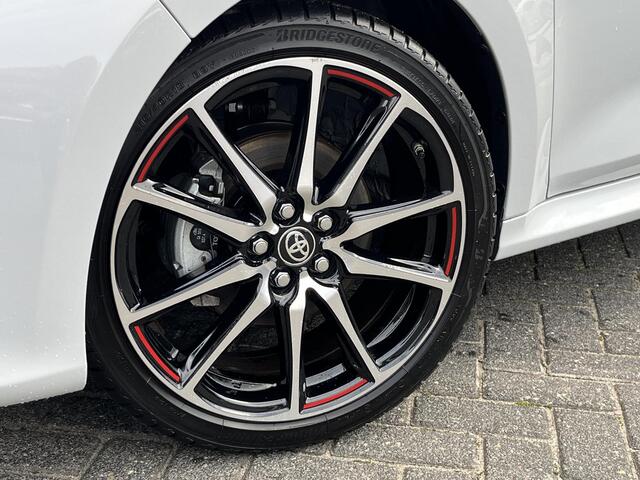 Toyota YARIS 1.5 Hybrid 130 GR SPORT
