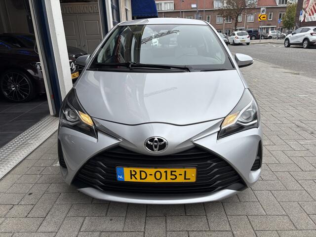 Toyota YARIS 1.5 VVT-i Aspiration AUTOMAAT/NL AUTO/CLIMA/CAMERA