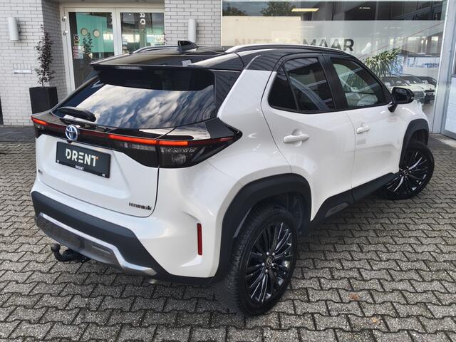 Toyota YARIS Cross 1.5 Hybrid Adventure | Trekhaak | El. Achterklep | All Seasons | Stoel & Stuurverwarming