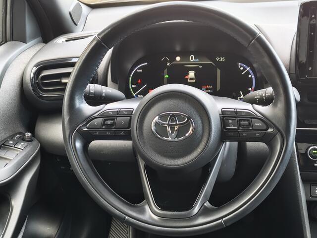 Toyota YARIS Cross 1.5 Hybrid Adventure | Trekhaak | El. Achterklep | All Seasons | Stoel & Stuurverwarming