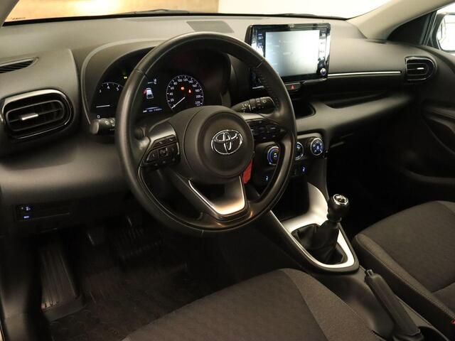 Toyota YARIS 1.5 VVT-i Active - STOELVERWARMING - ACHTERUITRIJ CAMERA - ADAPTIVE CRUISE CONTROL - CLIMATE CONTROL - APPLE CARPLAY/ANDROID AUTO - DAB RADIO
