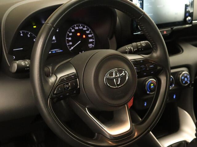 Toyota YARIS 1.5 VVT-i Active - STOELVERWARMING - ACHTERUITRIJ CAMERA - ADAPTIVE CRUISE CONTROL - CLIMATE CONTROL - APPLE CARPLAY/ANDROID AUTO - DAB RADIO