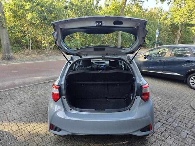 Toyota YARIS 1.5 VVT-i Active | 2E EIGENAAR | 3/6 OF 12 MND GARANTIE | CAMERA | AIRCO | NW APK |