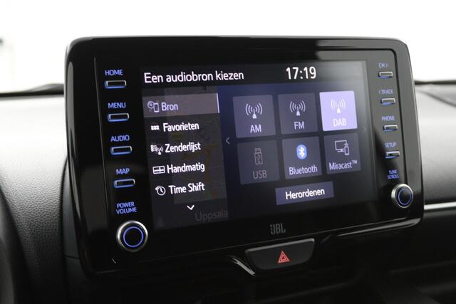 Toyota YARIS 1.5 Hybrid Style | Navigatie | Stoelverwarming | Keyless | All season banden |