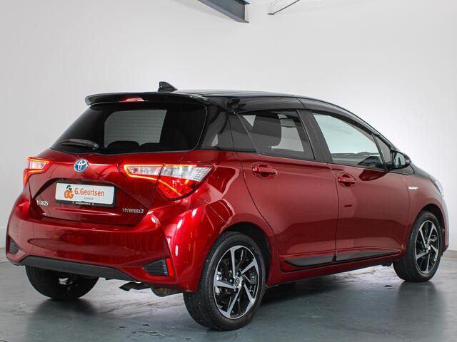 Toyota YARIS 1.5 Hybrid Bi-Tone Camera, Cruise Control, Stoelverwarming, Bluetooth