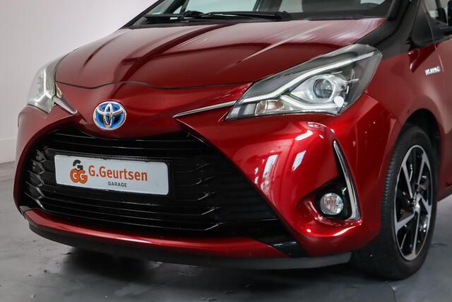 Toyota YARIS 1.5 Hybrid Bi-Tone Camera, Cruise Control, Stoelverwarming, Bluetooth
