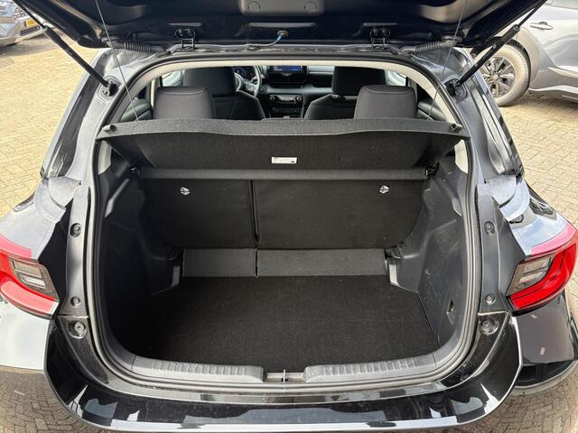 Toyota YARIS 1.5 Hybrid 115 First Edition