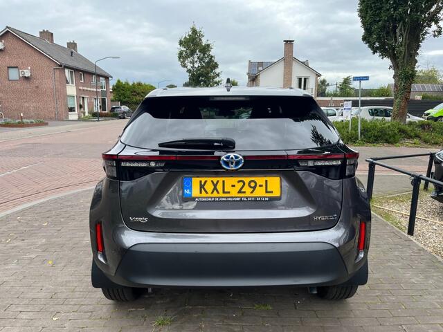 Toyota YARIS 1.5 HYBRID DYNAMIC
