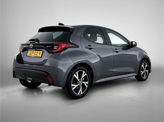 Toyota YARIS 1.5 Hybrid 115 Dynamic | Apple CarPlay / Android Auto (Navigatie) | Comfort Pack | BLS | PDC |