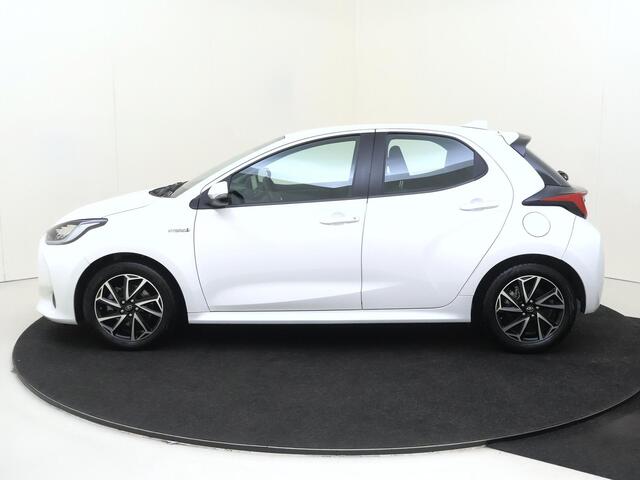 Toyota YARIS 1.5 Hybrid Dynamic 116PK | Navigatie | Lichtmetalen Velgen | Achteruitrijcamera | Climate Control | Keyless entry |