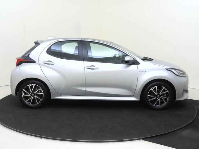 Toyota YARIS 1.5 Hybrid Dynamic 116PK | Automaat | Navigatie | Lichtmetalen Velgen | Achteruitrijcamera | Climate Control | Keyless entry |