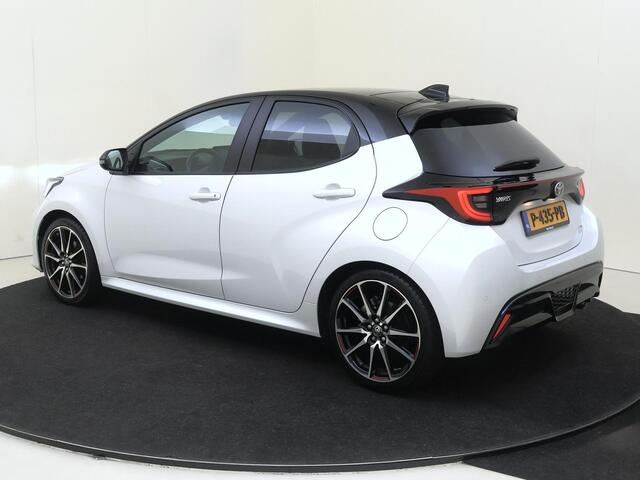 Toyota YARIS 1.5 Hybrid GR Sport | Navigatie | Panoramadak | Camera | 18" | CLimate control