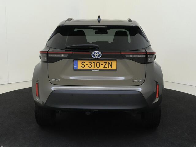 Toyota YARIS Cross 1.5 Hybrid Executive | Automaat | Navigatie| Achteruitrijcamera | Cruise & Climate Control| Voorstoelen Verwarmd