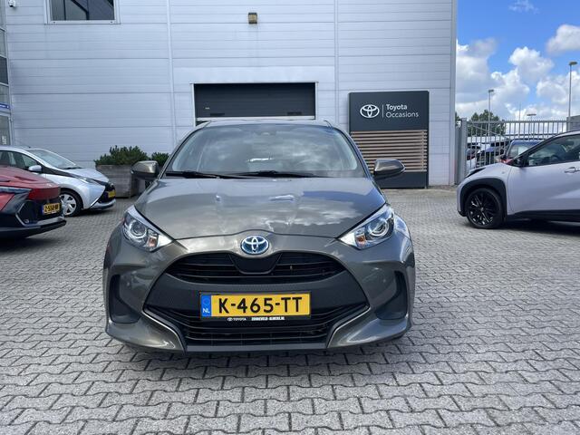 Toyota YARIS 1.5 Hybrid Active All Seasonbanden