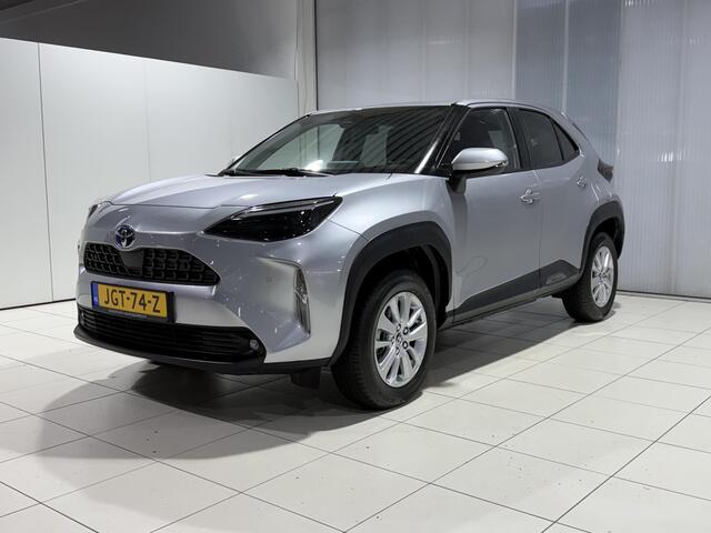 Toyota YARIS Cross 1.5 Hybrid Dynamic edition | Parkeersensoren voor + achter | 4seizoen banden | Privacy glass | Apple Carplay & Android Auto | Navigatie