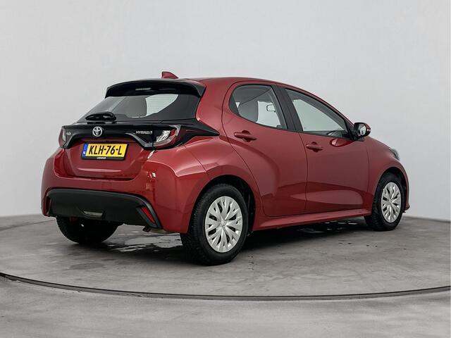 Toyota YARIS 1.5 Hybrid 115 Business | Cruise Control Adaptief | Navigatie | Achteruitrijcamera |