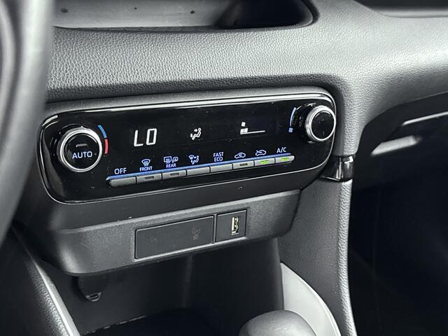 Toyota YARIS 1.5 Hybrid 115 Business | Cruise Control Adaptief | Navigatie | Achteruitrijcamera |