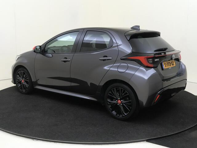 Toyota YARIS 1.5 Hybrid Executive | airco automatisch | Apple Carplay/Android Auto | Autonomous Emergency Braking | cruise control adaptief | dodehoek detectie | LED koplampen | lederen/stof bekleding | lichtmetalen Zwarte velgen 17" | navigatiesysteem full map | voorstoelen verwarmd