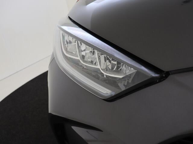 Toyota YARIS 1.5 Hybrid Executive | airco automatisch | Apple Carplay/Android Auto | Autonomous Emergency Braking | cruise control adaptief | dodehoek detectie | LED koplampen | lederen/stof bekleding | lichtmetalen Zwarte velgen 17" | navigatiesysteem full map | voorstoelen verwarmd