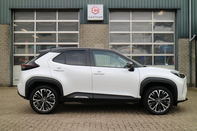 Toyota YARIS Cross 1.5 Hybrid Adventure | Automaat! | Carplay | Camera |
