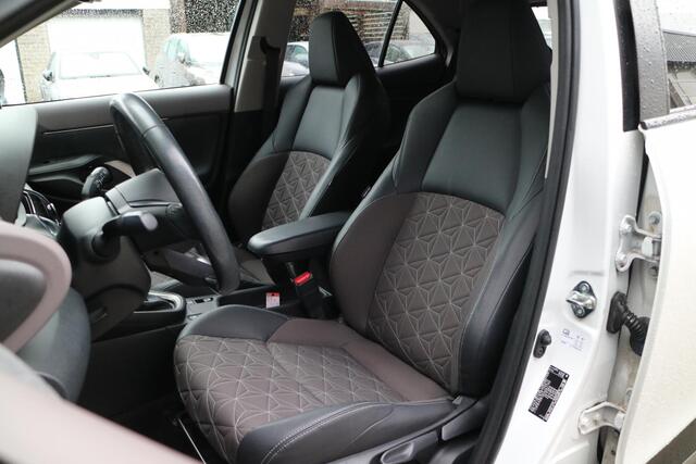 Toyota YARIS Cross 1.5 Hybrid Adventure | Automaat! | Carplay | Camera |