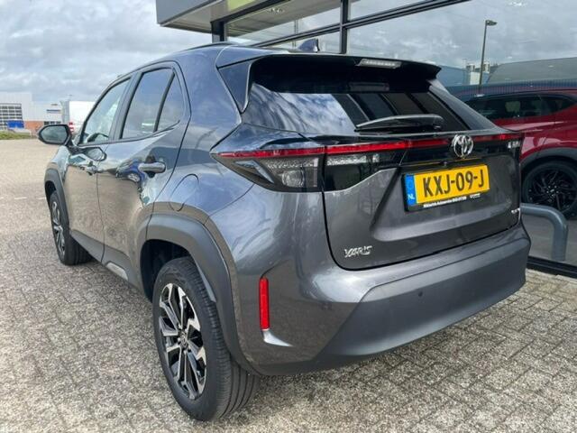 Toyota YARIS 1.5 HYBRIDE STYLE EDITION/ Adaptive/17/KEYLESS/VERWARMDE STOELEN/STUUR