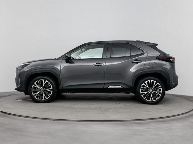 Toyota YARIS Cross 1.5 Hybrid Dynamic | Panodak | Voorruit-Stuur-Stoelverwarming | Blindspot | Parkeersensoren V+A |
