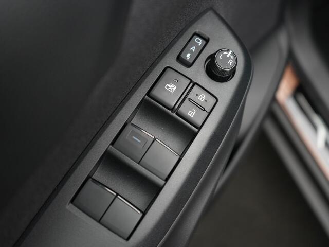 Toyota YARIS Cross 1.5 Hybrid 130 Executive | Premium Pack | Voorruit-Stuur-Stoelverwarming | HUD | JBL |