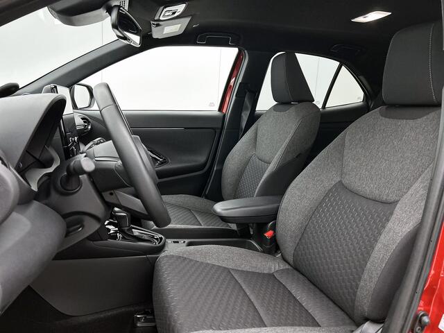 Toyota YARIS Cross 1.5 Hybrid 115 Dynamic | Voorruit-Stuur-Stoelverwarming | Parkeersensoren V+A |