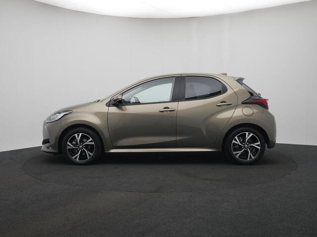 Toyota YARIS 1.5 Hybrid 115 First Edition | Stuur-Stoelverwarming | Dealer Onderhouden | Achteruitrijcamera |