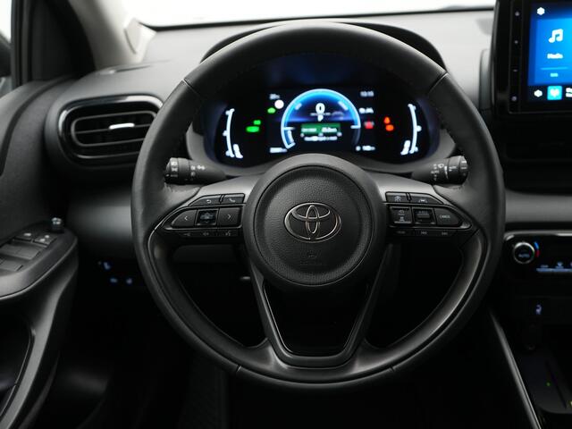 Toyota YARIS 1.5 Hybrid 115 First Edition | Stuur-Stoelverwarming | Dealer Onderhouden | Achteruitrijcamera |