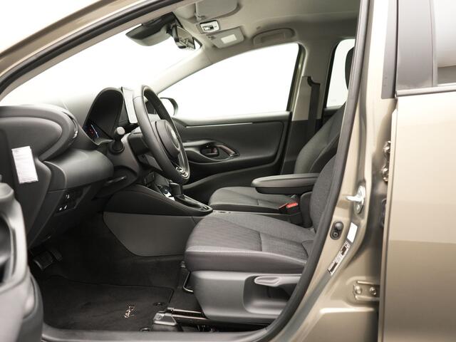Toyota YARIS 1.5 Hybrid 115 First Edition | Stuur-Stoelverwarming | Dealer Onderhouden | Achteruitrijcamera |