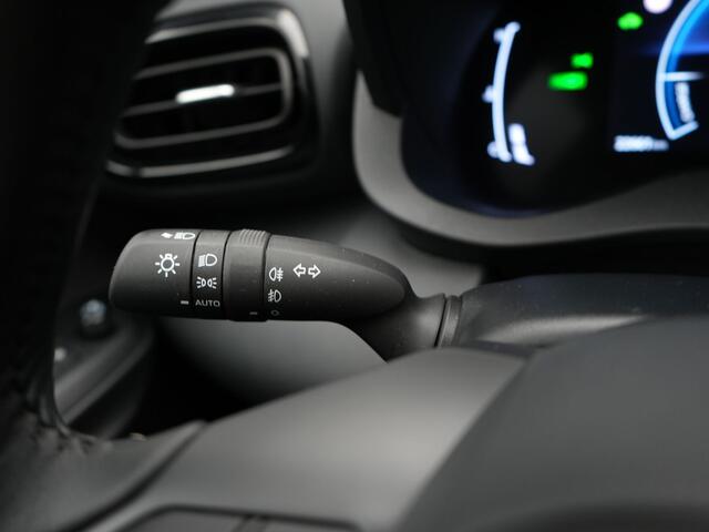 Toyota YARIS 1.5 Hybrid 115 First Edition | Stuur-Stoelverwarming | Dealer Onderhouden | Achteruitrijcamera |