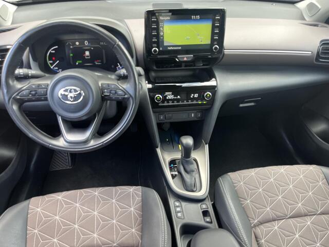 Toyota YARIS Cross 1.5 Hybrid Executive | 360 graden camera | Stoel- en stuurwielverwarming | Navigatie | Elektrische klep |