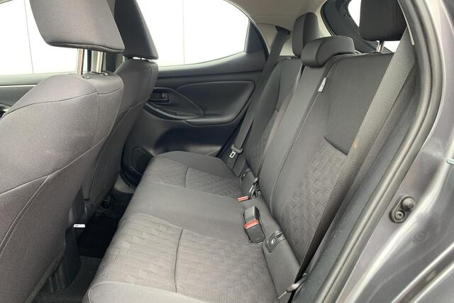 Toyota YARIS 1.5 Hybrid 115 Comfort / Camera / Apple Carplay & Android Auto / DAB /