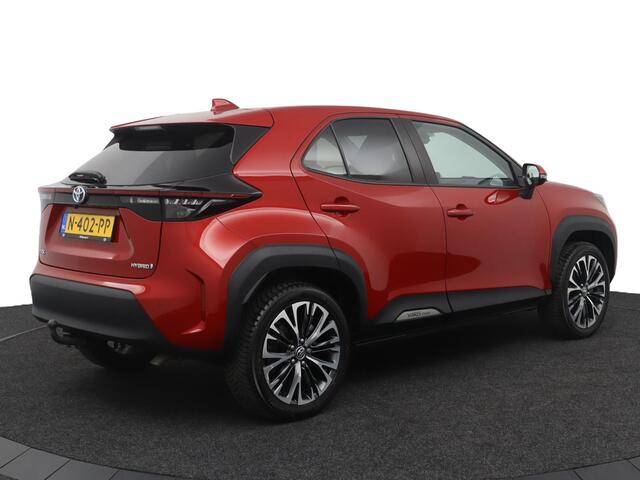 Toyota YARIS Cross 1.5 Hybrid Executive | Leder-Stoffen bekleding | Trekhaak | Stoelverwarming | Parkeersensoren |